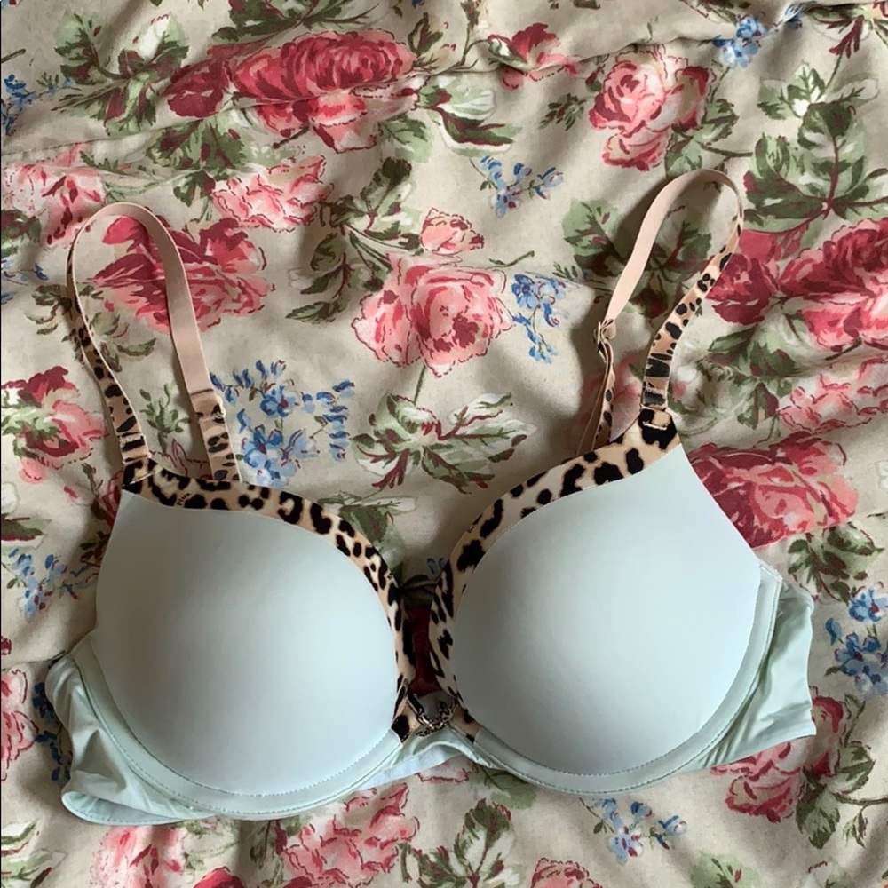 Victoria Secret PINK push-up bra